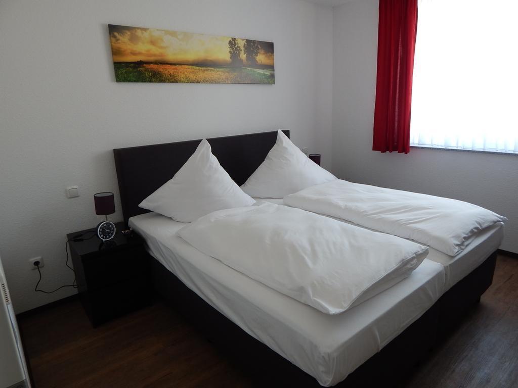 Ohlenforst Vis A Vis Aparthotel Wassenberg Room photo